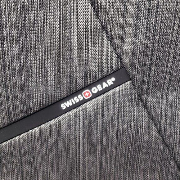 Swiss Gear Bag - Picture 2 of 15